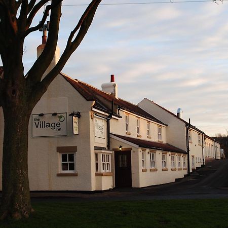 The Village Inn Норталeртън Екстериор снимка